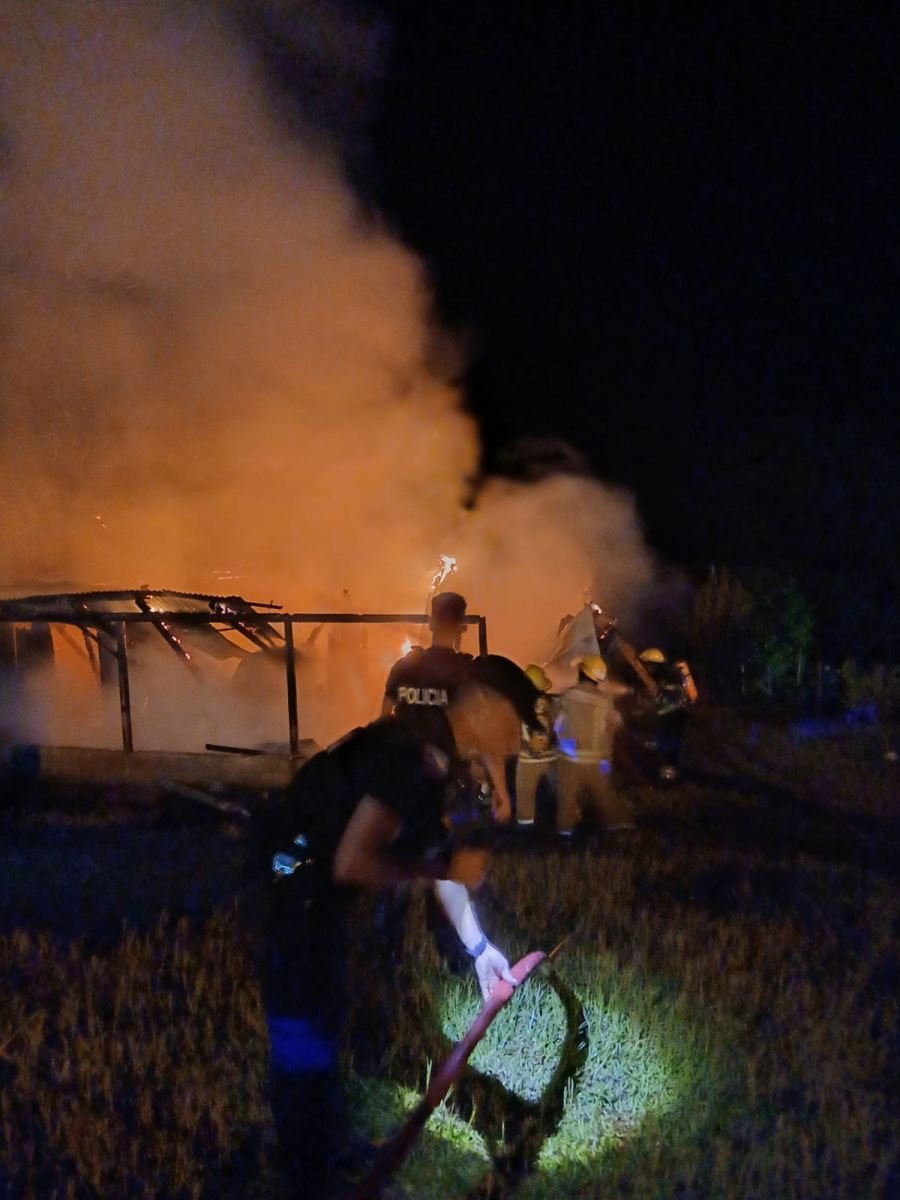 Un incendio destruyó por completo una vivienda en la localidad de El Soberbio