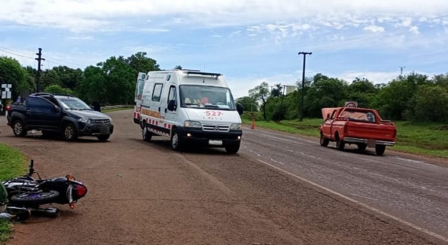 Dos lesionados en un siniestro vial en la intersección de la Avenida Ruta Provincial N° 1 y Avenida Queirel en la localidad misionera de San José