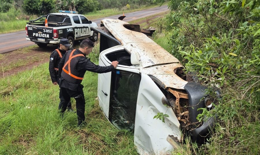 Un hombre fue aprehendido luego de protagonizar un siniestro vial en aparente estado de ebriedad sobre la Ruta Provincial Nº 9, en el Municipio misionero de 25 de Mayo