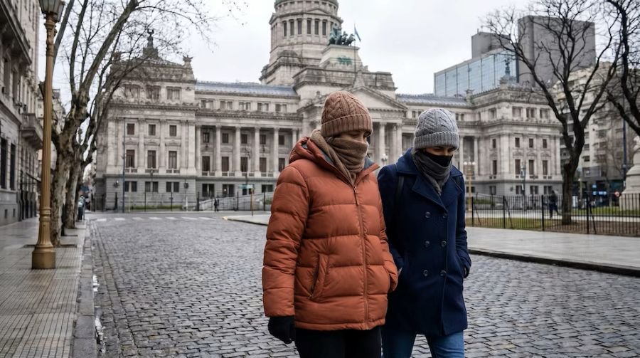Ola polar: Cuál será el día más frío de la semana en el Área Metropolitana de Buenos Aires y también por nevadas en gran parte del país