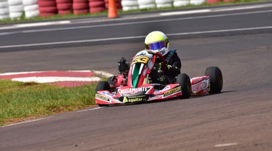 Campeonato Misionero de Karting en la ciudad de Posadas: Valentino Silveira ganó en la primera final del finde y Adrian Silveira logró la pole