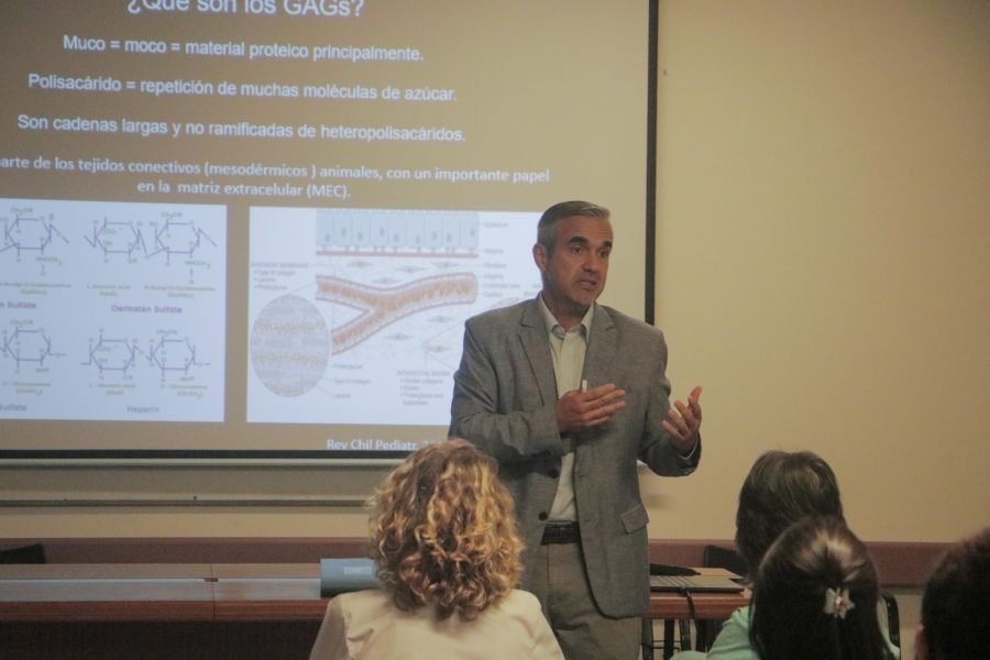 Destacado neurólogo de Buenos Aires disertó sobre enfermedades raras en el Hospital Madariaga en la ciudad de Posadas