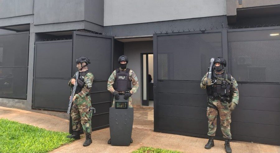 Golpe al narcotráfico: Tras múltiples allanamientos se desbarató una banda criminal transnacional