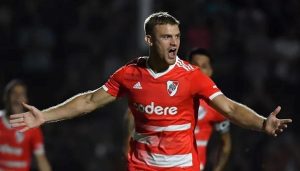 River Plate venció a Sarmiento en Junín y es el líder de la Liga Profesional de Fútbol