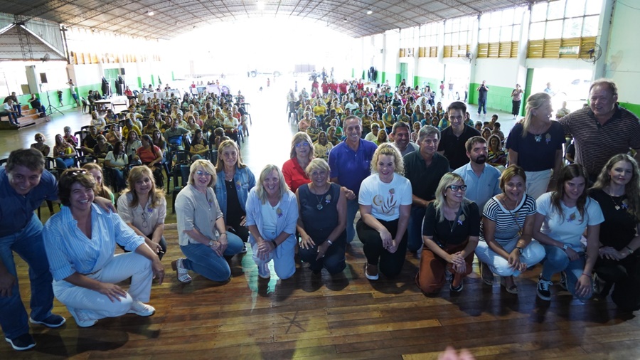 El Parlamento de la Mujer continuó su recorrido por la provincia de Misiones, esta vez la ciudad de Apóstoles fue la anfitriona