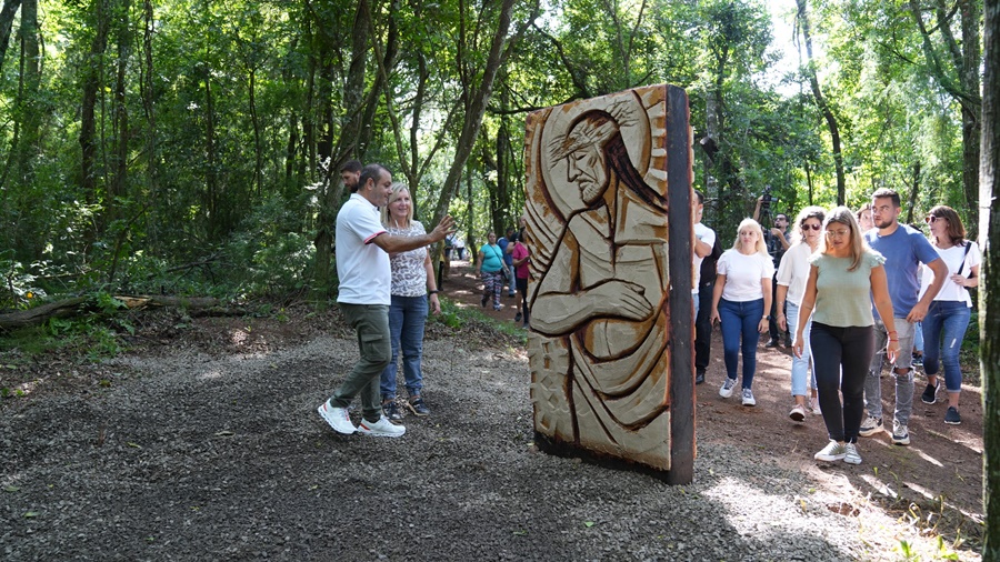 Apóstoles: Se realizó la presentación formal del Sendero Temático Religioso en el predio de la Reserva TupaMbaé