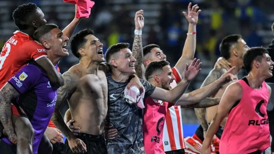 Estudiantes de La Plata no se rindió, sacó a Boca Juniors por penales y es finalista de la Copa Liga Profesional de Fútbol