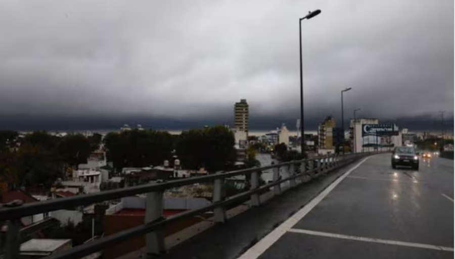 Para este miércoles, alerta meteorológica para la Ciudad Autónoma de Buenos Aires y catorce provincias por vientos, lluvias y nieve