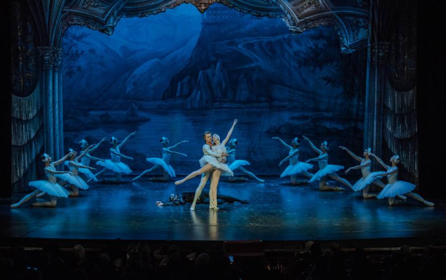 El Ballet de San Petersburgo presenta “El Lago de los Cisnes” en la ciudad de Posadas