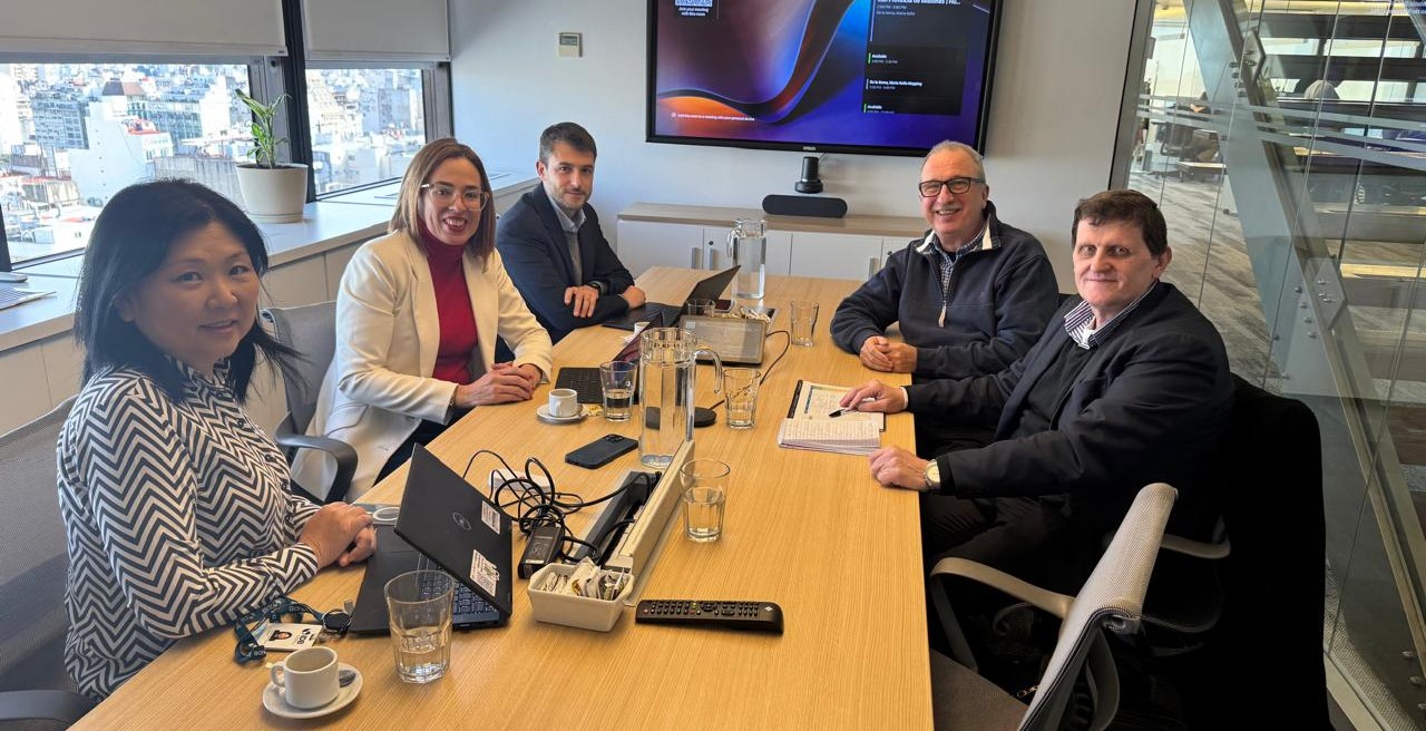 Lanzaron una línea de créditos para la floricultura familiar, destinada al fortalecimiento y la modernización de viveros productivos