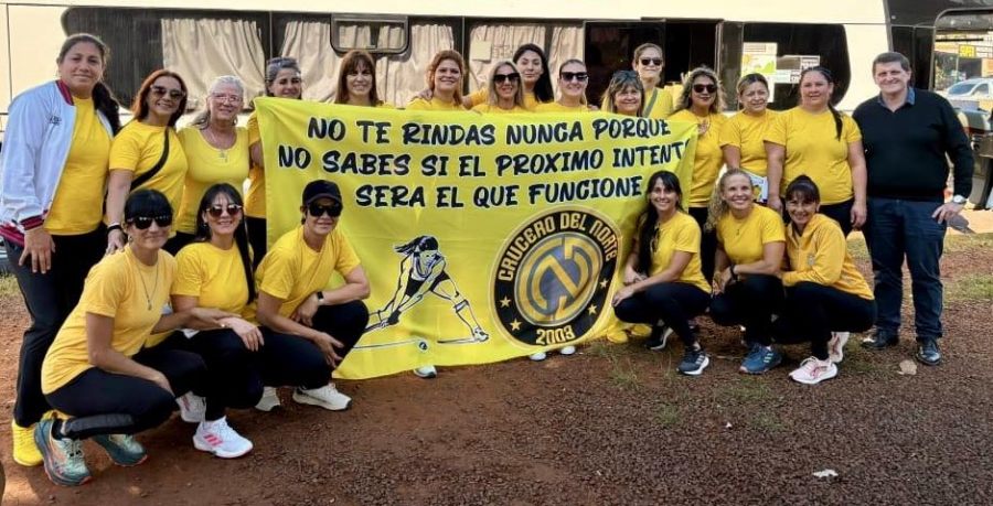 El equipo de Mamis Hockey del Club Crucero del Norte participó del nacional se llevó a cabo en la provincia de Tucumán